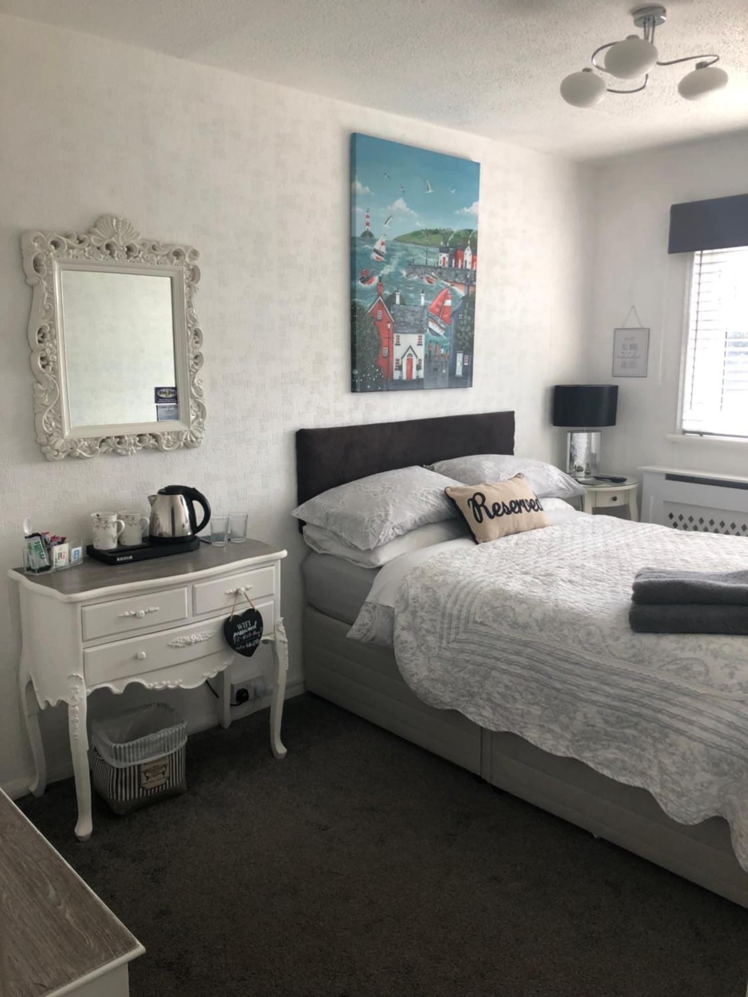 Southend Airport Bed & Breakfast Rochford Exterior photo